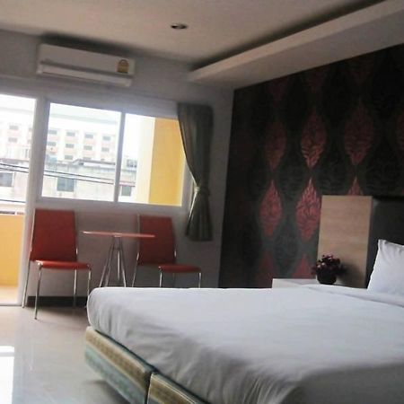 Orange Grand Hotel Ban Khlong Phruan Екстер'єр фото
